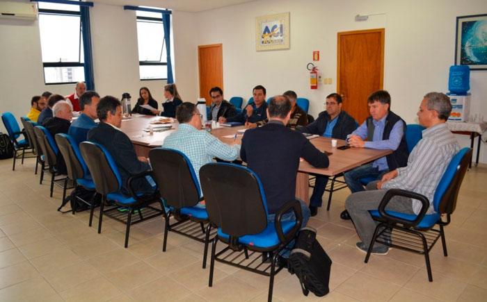 Reunião aconteceu na ACI na manhã desta segunda-feira, 09.