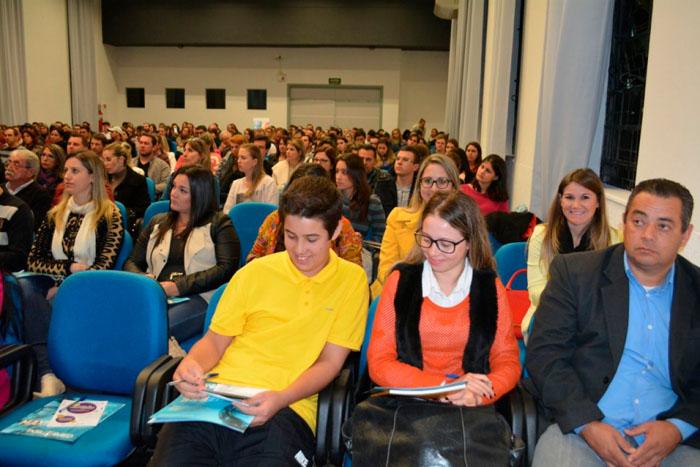 Associados participaram da palestra