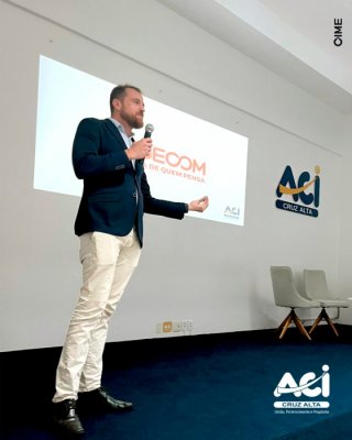 Conexão, informação e desenvolvimento em pauta