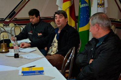 Rotary Club Cruz Alta recebe equipe da ACI