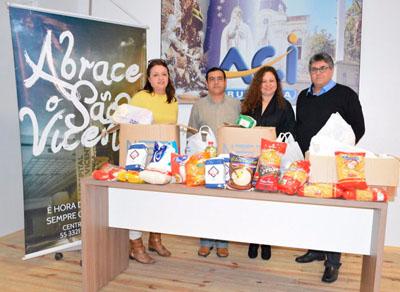 ACI Cruz Alta e Pensée entregam 89 kg de alimentos ao Hospital São Vicente de Paulo